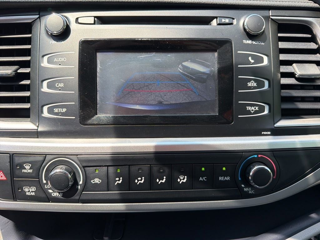 2015 Toyota Highlander LE V6