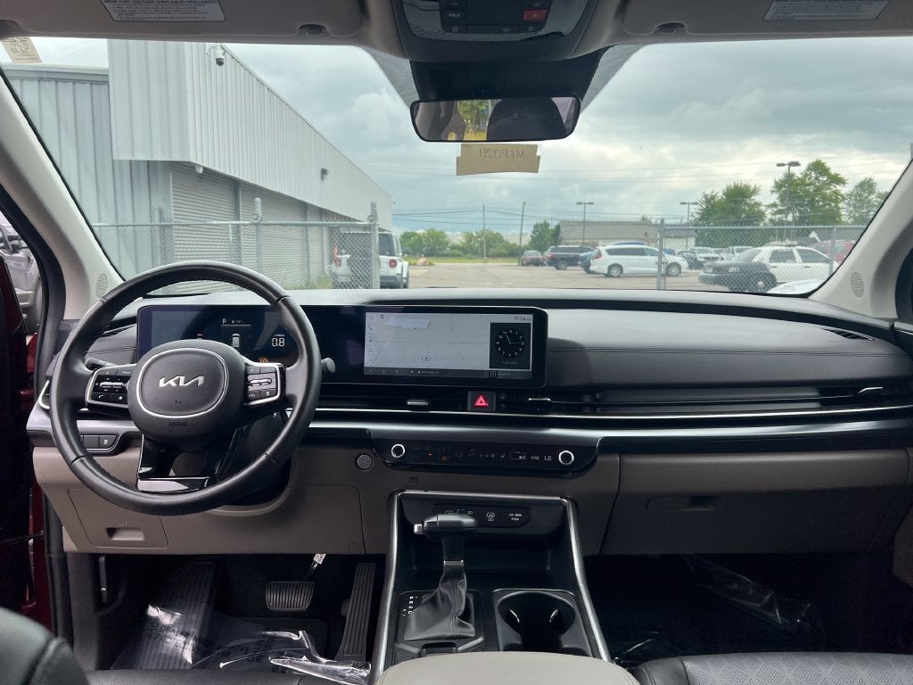 2025 Kia Carnival LXS