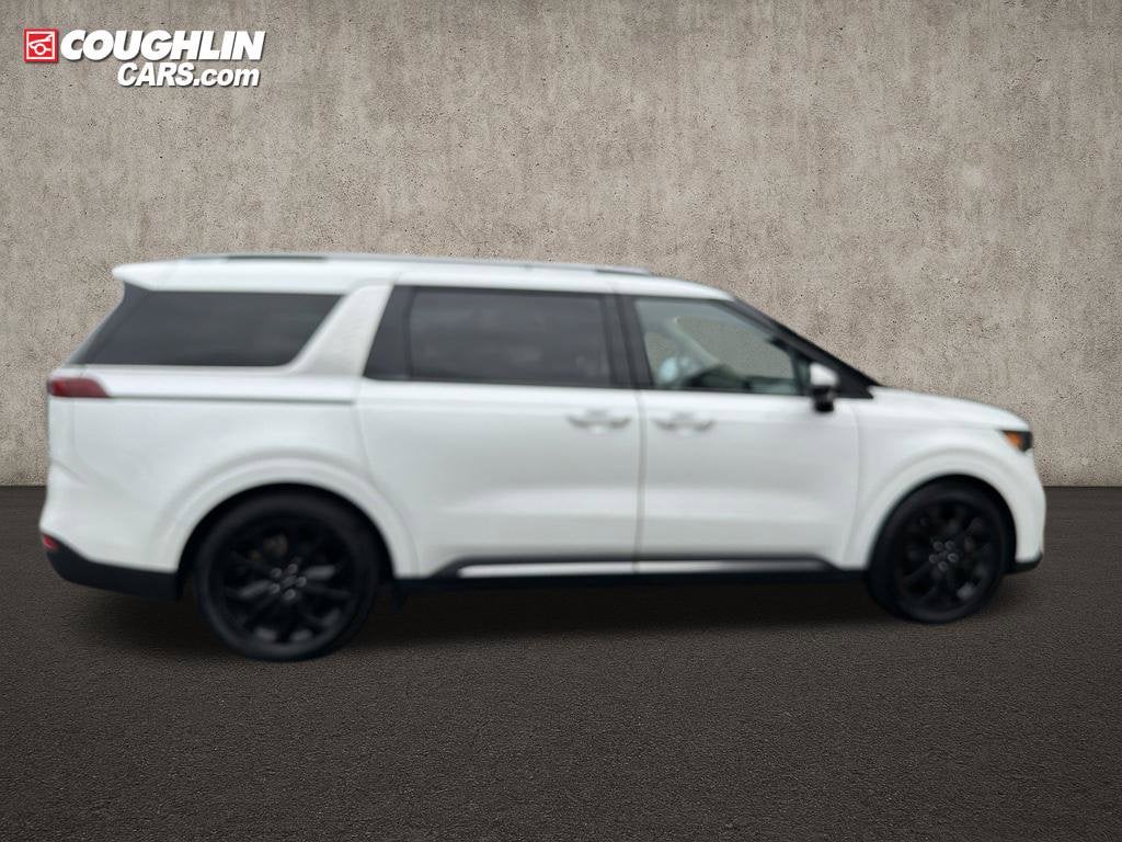 2024 Kia Carnival SX