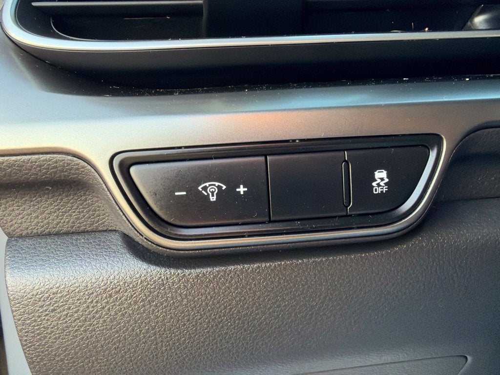 2025 Kia Carnival SX