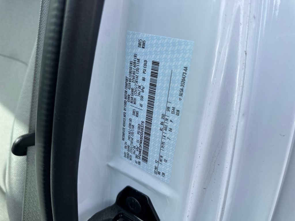 2025 Ford Super Duty E-350 Base Cutaway