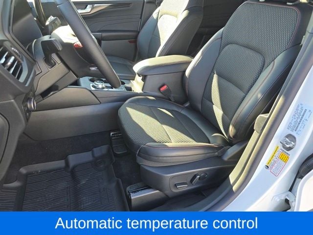 2025 Ford Escape Hybrid ST-Line Hybrid