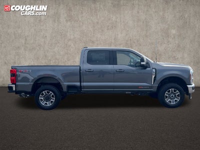 2027 Ford F-350SD Lariat