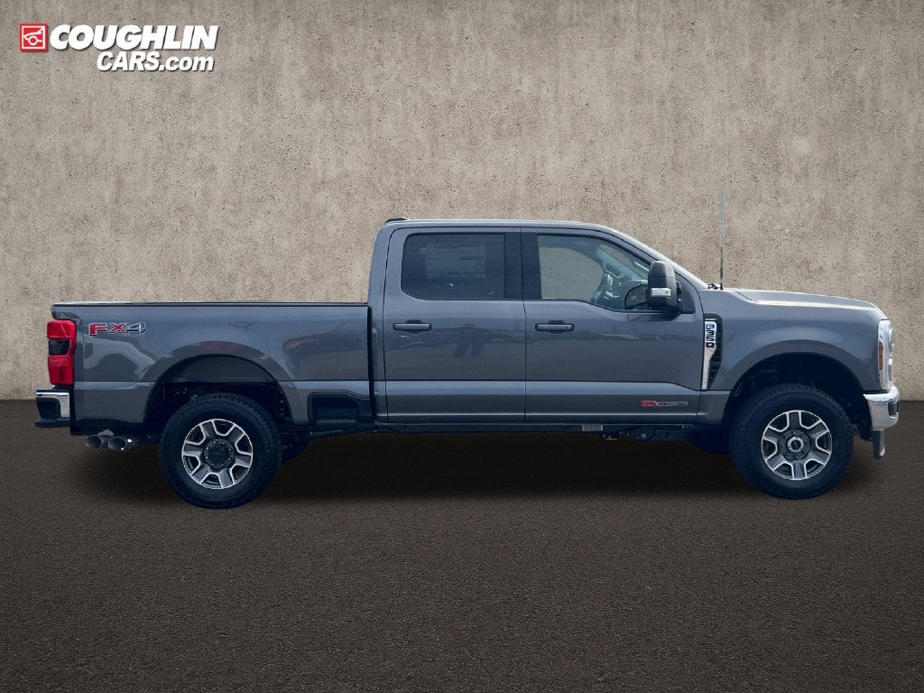 2027 Ford F-350SD Lariat