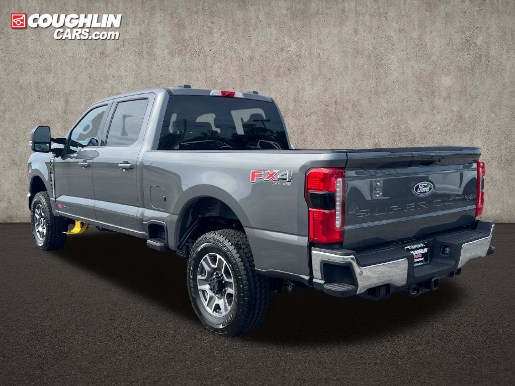 2027 Ford F-350SD Lariat