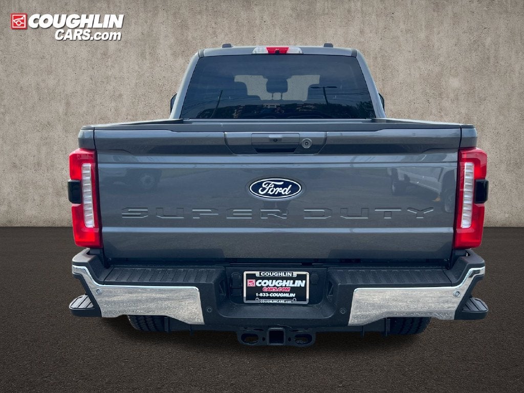 2027 Ford F-350SD Lariat