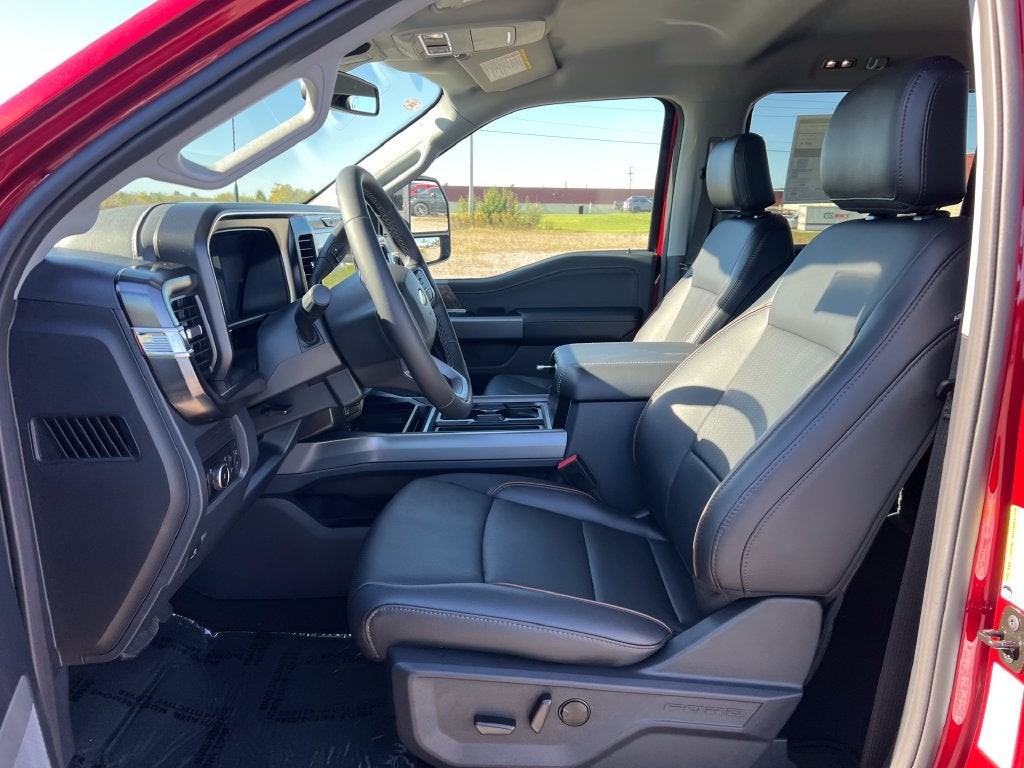 2027 Ford F-350SD Lariat