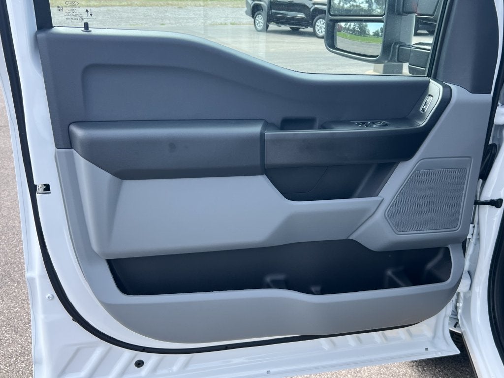 2027 Ford F-250SD XL