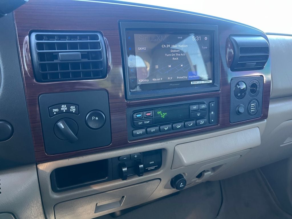2006 Ford F-350SD Lariat