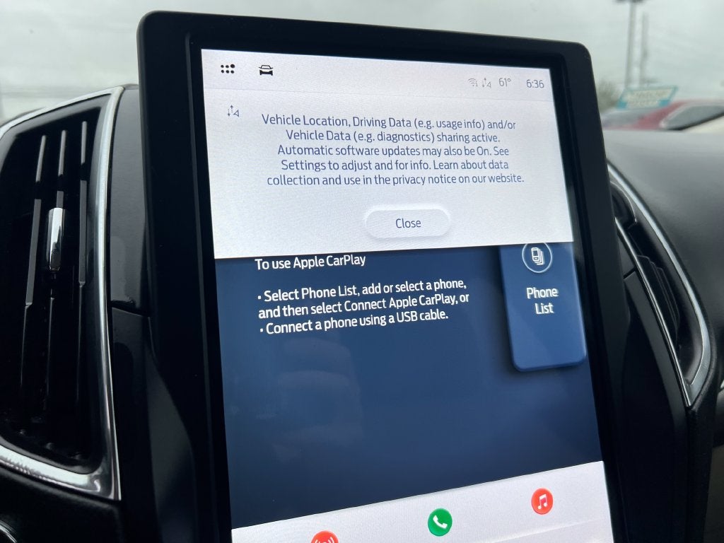 2022 Ford Edge Titanium