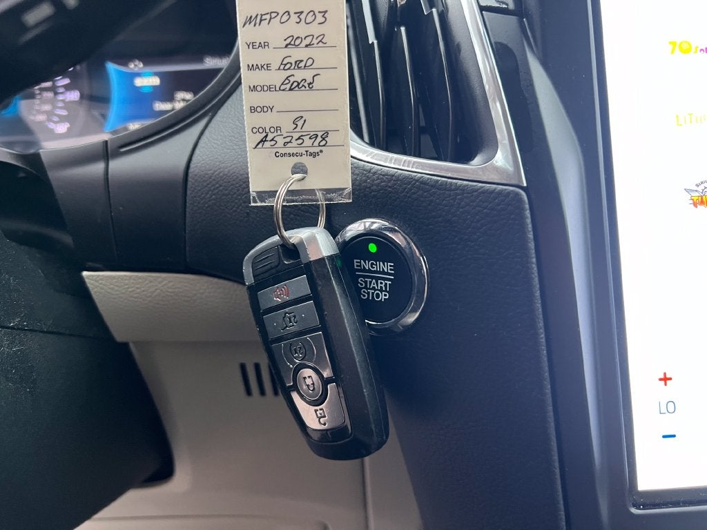 2022 Ford Edge Titanium