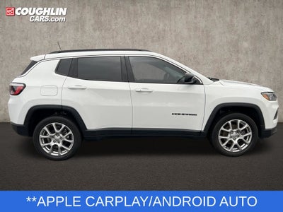 2022 Jeep Compass Latitude Lux
