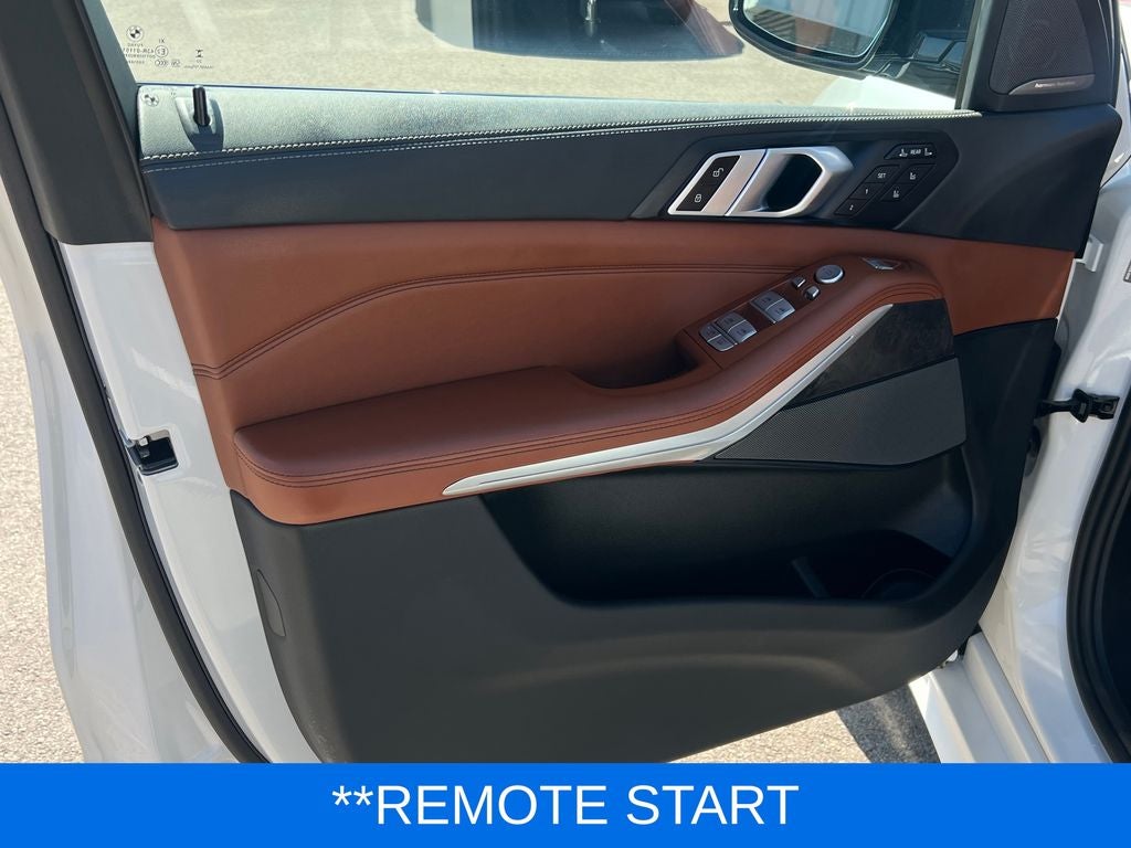 2024 BMW X7 M60i