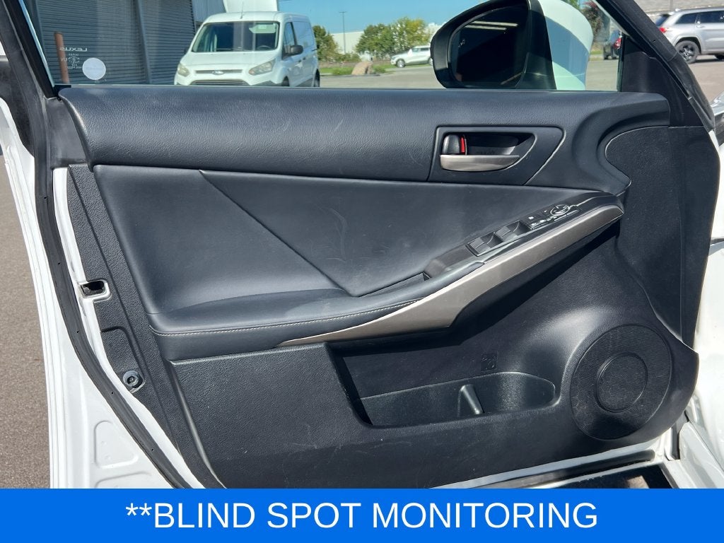 2019 Lexus IS 350