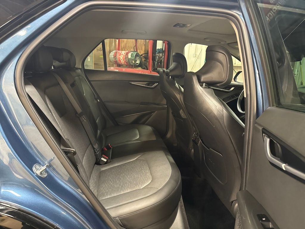 2023 Kia Niro Plug-In Hybrid SX