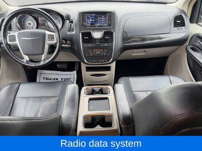 2016 Chrysler Town & Country Touring