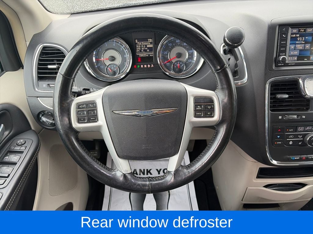 2016 Chrysler Town & Country Touring