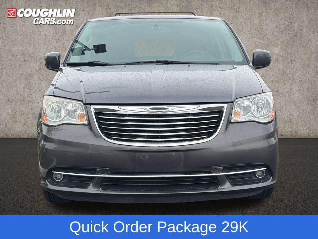 2016 Chrysler Town & Country Touring