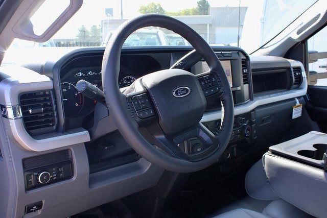 2024 Ford F-600SD XL