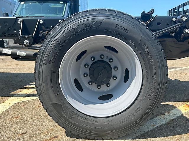 2025 Ford F-600SD XL