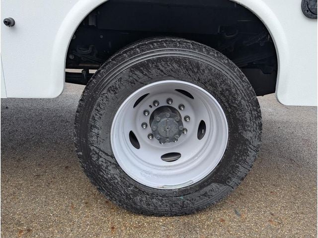 2025 Ford F-600SD XL