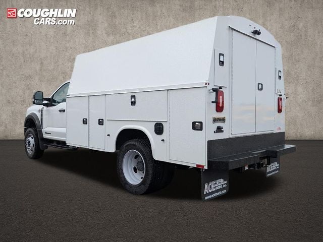 2025 Ford F-600SD XL