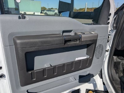 2027 Ford F-750SD Base