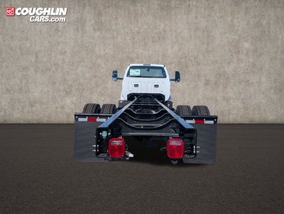 2027 Ford F-750SD Base