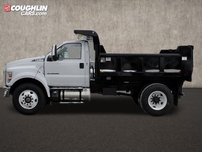 2025 Ford F-750SD Base