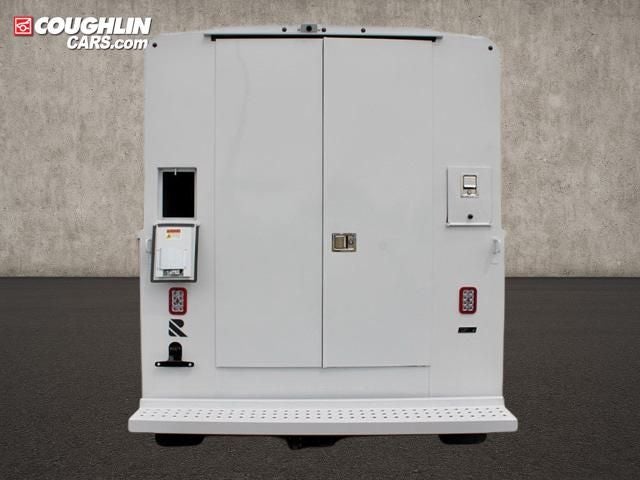 2026 Ford E-350SD Base Cutaway