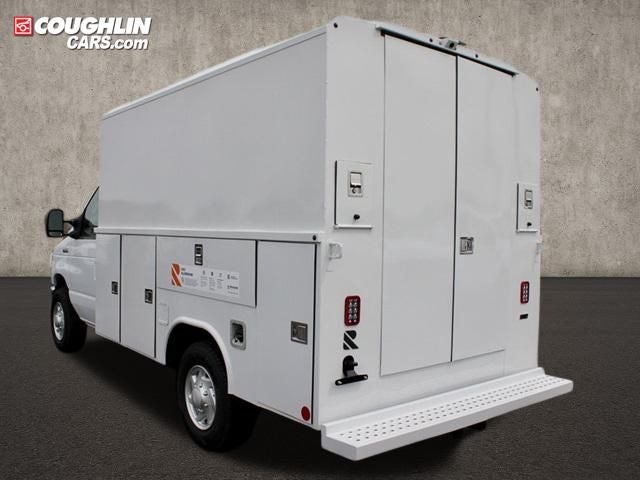 2026 Ford E-350SD Base Cutaway