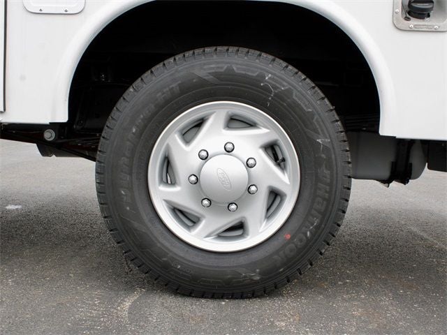 2026 Ford E-350SD Base Cutaway