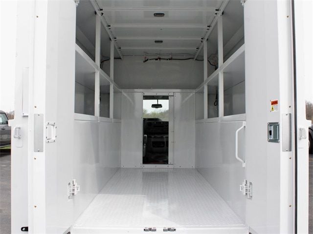 2026 Ford E-350SD Base Cutaway