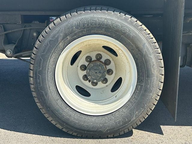 2025 Ford E-350SD Base Cutaway