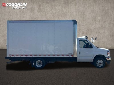 2025 Ford E-350SD Base Cutaway