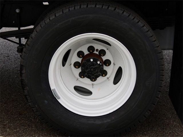 2025 Ford E-350SD Base Cutaway