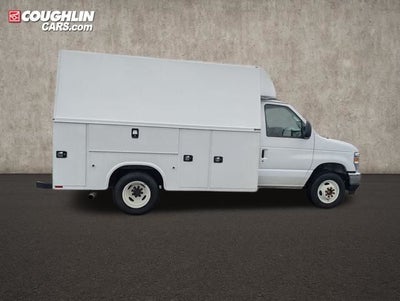 2025 Ford E-350SD Base Cutaway