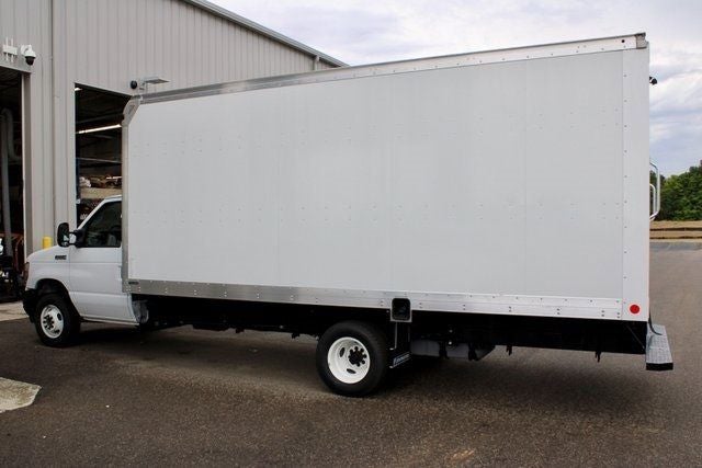 2025 Ford E-450SD Base