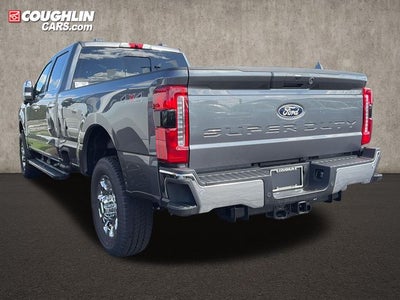 2027 Ford F-350SD Lariat