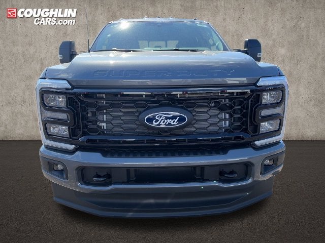 2027 Ford F-350SD XLT
