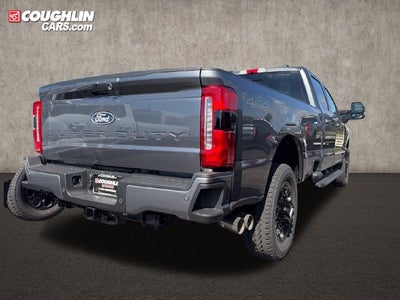 2027 Ford F-350SD XLT