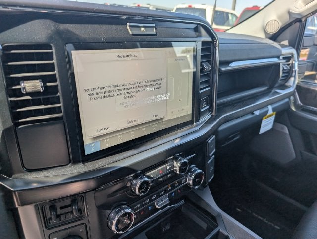 2027 Ford F-350SD Lariat