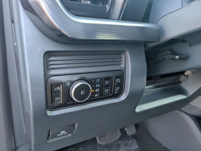 2027 Ford F-350SD Lariat