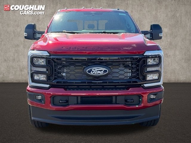 2027 Ford F-350SD Lariat