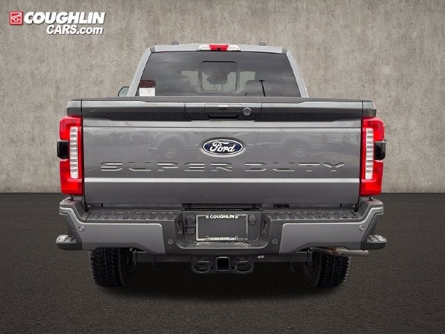 2027 Ford F-350SD Lariat