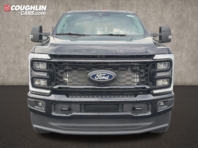 2027 Ford F-350SD Lariat