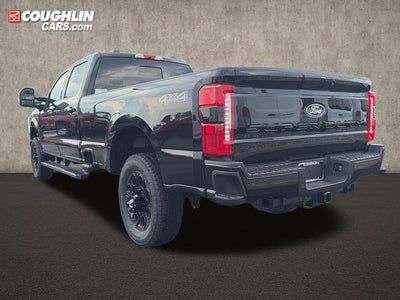 2027 Ford F-350SD Lariat