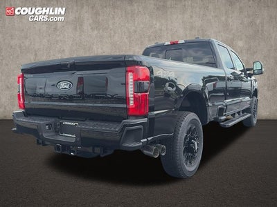 2027 Ford F-350SD Lariat