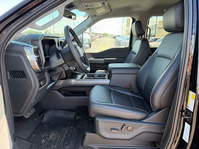 2027 Ford F-350SD Lariat