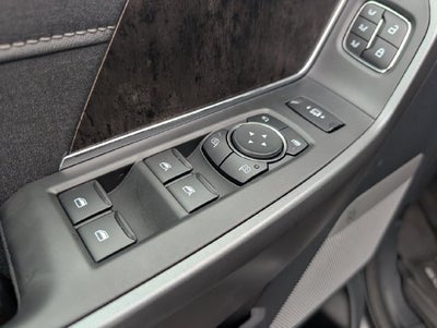 2027 Ford F-350SD Lariat